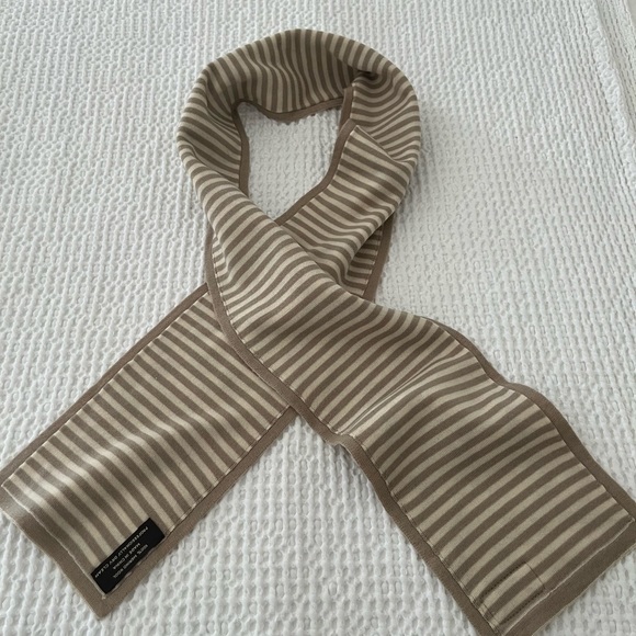 Coach Hat & Scarf Set - Picture 3 of 6